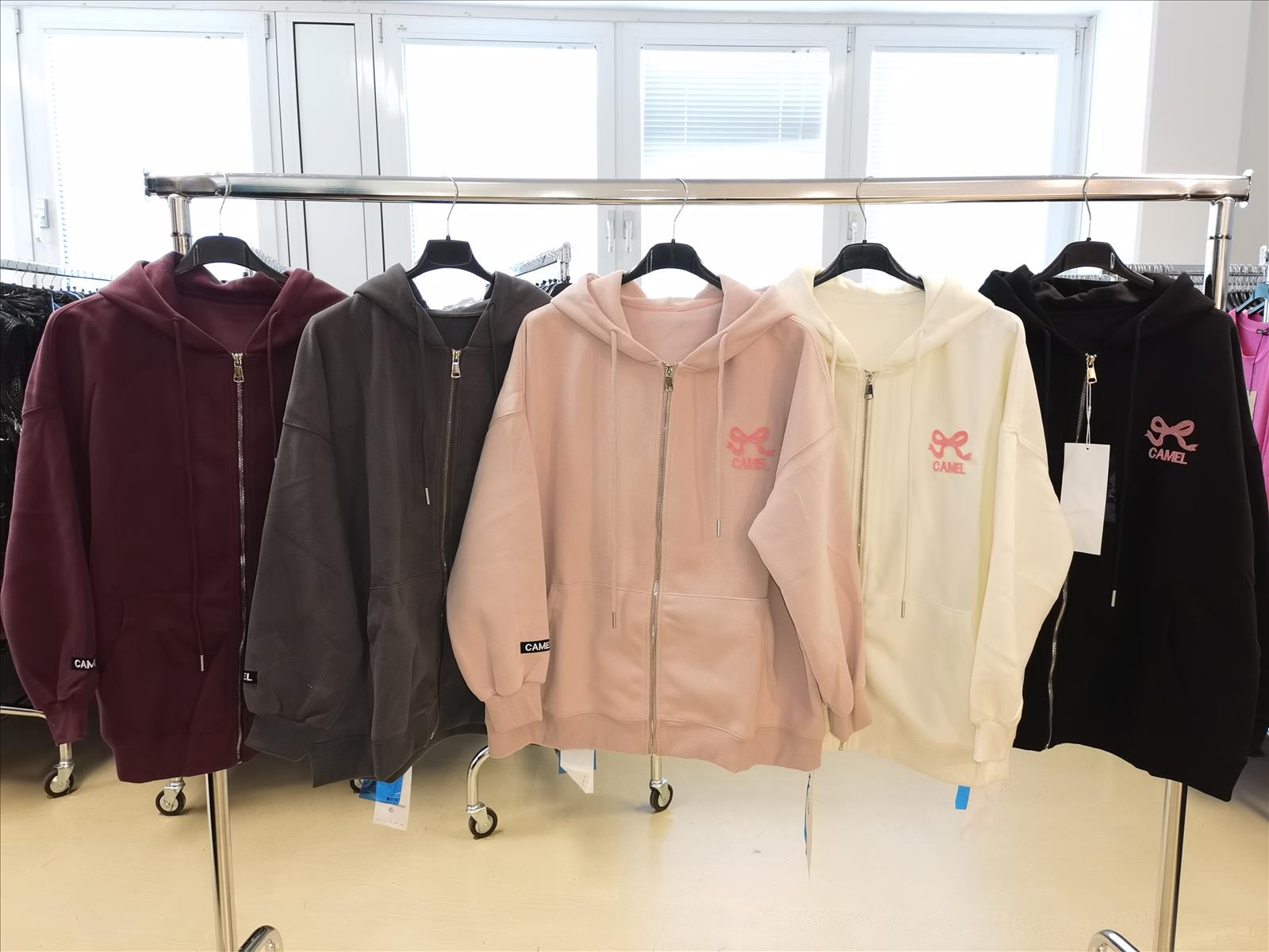 Besticktes Sweatshirt